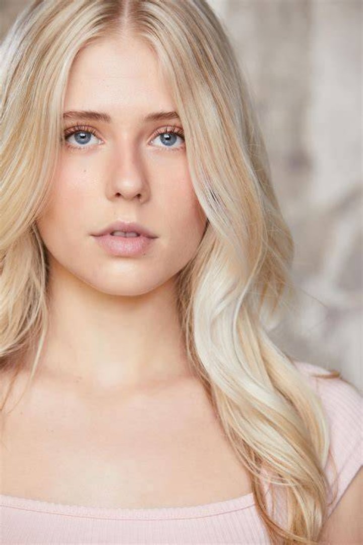 Avery Lynch Net Worth 2024