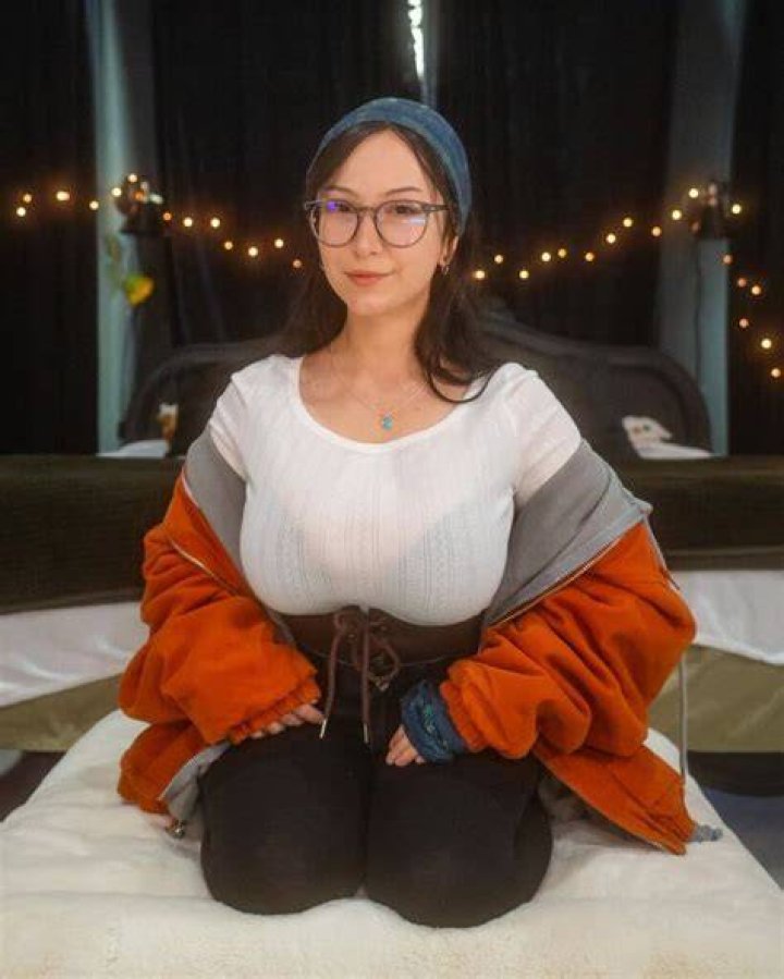 BigTittyGothEgg