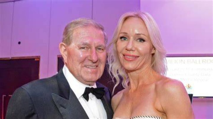 Bob Ell Net Worth