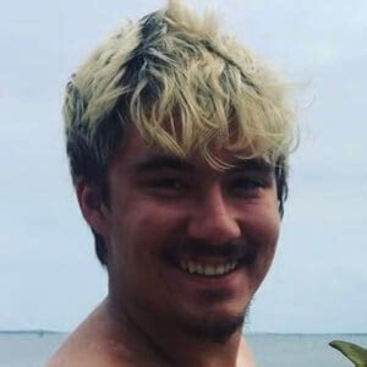 Cam Currier Net Worth