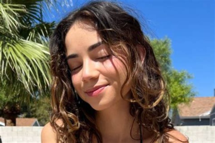 daisybloomss Net Worth