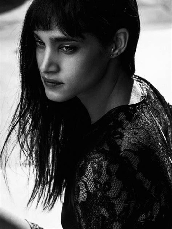 Dancer, model, and actress Sofia Boutella is a well-known French-Algerian. She gained notoriety after taking on the role of the "Nike Girl" in Nike Women's advertising campaigns and contributing significantly to the plot of the movie "Kingsman: The Secret Service."Due to her street style and 'hip-hop' dancing techniques, she is probably thought of as one of the best breakdancers. Sofia Boutella Salary She has accumulated a $4 million estimated net worth during her professional career as of May 2023. Sofia Boutella's birth and early years On April 3, 1982, Sofia was born in Bab El Oued, Algiers, Algeria. Her mother's name is unknown, however her father's name is Safy Boutella.When she was five years old, she also started training in classical dancing. In addition, she joined the French national team when she was 18 and started rhythmic gymnastics.Her younger brother is Seif Boutella. Sofia has Algerian nationality and is of French-Algerian ancestry. She is an Aries by horoscope.There is no information available regarding Sofia's schooling history. Sofia Boutella RelationshipM. Pokora, a musician, and Sofia Boutella were dating in 2008. But little is known about their relationship. Then, in 2014, when in Goa, India, filming the independent movie Jet Trash, Sofia met Irish actor Robert Sheehan. Their relationship came to light after Mara Lane, the fiancée of Jonathan Rhys Meyers, published a selfie of the two, referring to Sofia as her "lady love." Sofia was a co-star. In reality, they had been dating for a while; Robert even confessed it in a 2017 interview. But they separated in 2018. Sofia and Chris Pine, who plays her co-star in Star Trek Beyond, have been dating since 2017. At the Coachella music festival in April 2017, they were reportedly seen holding hands and seeming smitten with one another. However, this was a transient alliance. Sofia and Keean Johnson are now dating. They started dating in the beginning of 2019, and he is an actor. Weight and Height of Sofia Boutella Sofia Boutella has a height of 5 feet 5 inches. She is 54 kilos as well. Sofia has black hair and dark brown eyes. The measurements of her body are 34-24-34 inches. She also wears a 32B bra. Career Regarding her profession, Sofia Boutella showed an early interest in dancing and started learning classical dance at the age of five.She joined the collective known as "Chienne de Vie and Aphrodites," which was founded by Momo of the "Vagabond Crew." She soon started taking part in a lot of competitions, concerts, tours, TV shows, and ads.She made her acting debut in 2007 when renowned choreographer Jaime King chose her to perform as a dancer and serve as a role model for hip hop and femininity in a Nike commercial. She also rose to fame internationally through the "Madonna for H&M campaign." Soon later, she received another chance to work with Jackson as Lady Luck shined upon her once more. She also had the major role in Michael Jackson's music video for "Hollywood Tonight" in February 2011.Sofia co-starred in "Kingsman: The Secret Service" and played Eva in the drama movie "StreetDance 2," which is a prequel to "StreetDance 3D."'Star Trek Beyond,' which debuted on July 22, 2016, featured her as the alien fighter Jaylah.She was subsequently cast in HBO's "Fahrenheit 451" in June 2017, alongside Michael Shannon and Michael B. Jordan.She portrayed Princess Ahmanet, the main antagonist in Universal Pictures' 2017 Dark Universe movie The Mummy. She co-starred as undercover French agent Delphine Lasalle in Atomic Blonde, a movie adaptation of the graphic novel The Coldest City, in 2017 alongside Charlize Theron. Sofia