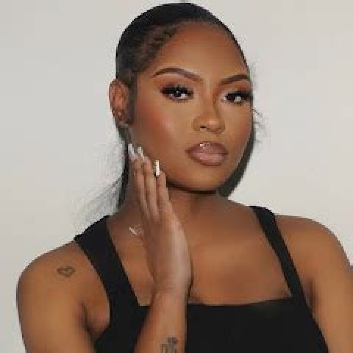 Dasia Temia Net Worth