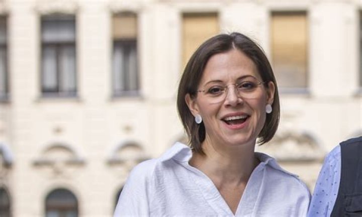Dora Szinetar