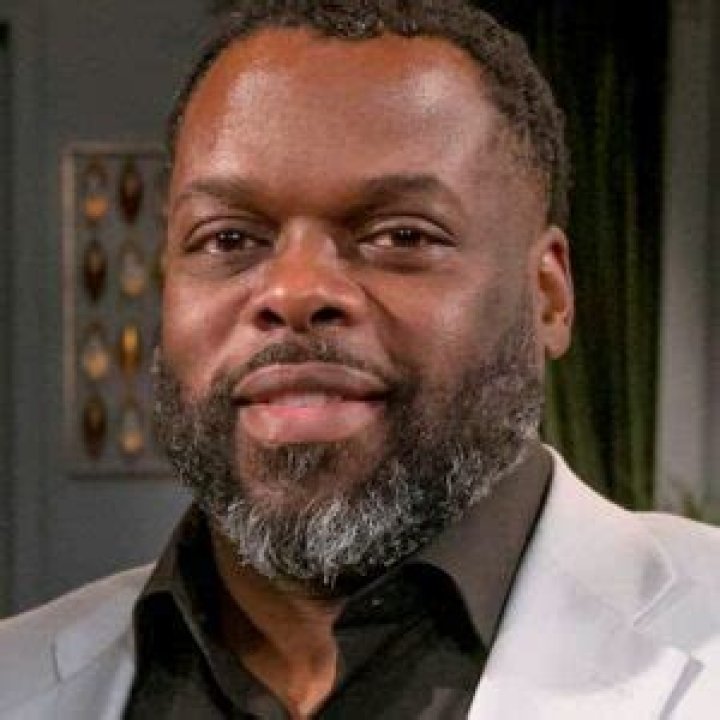 Dr. Damon Kimes