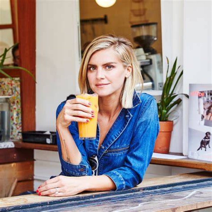 Eliza Coupe