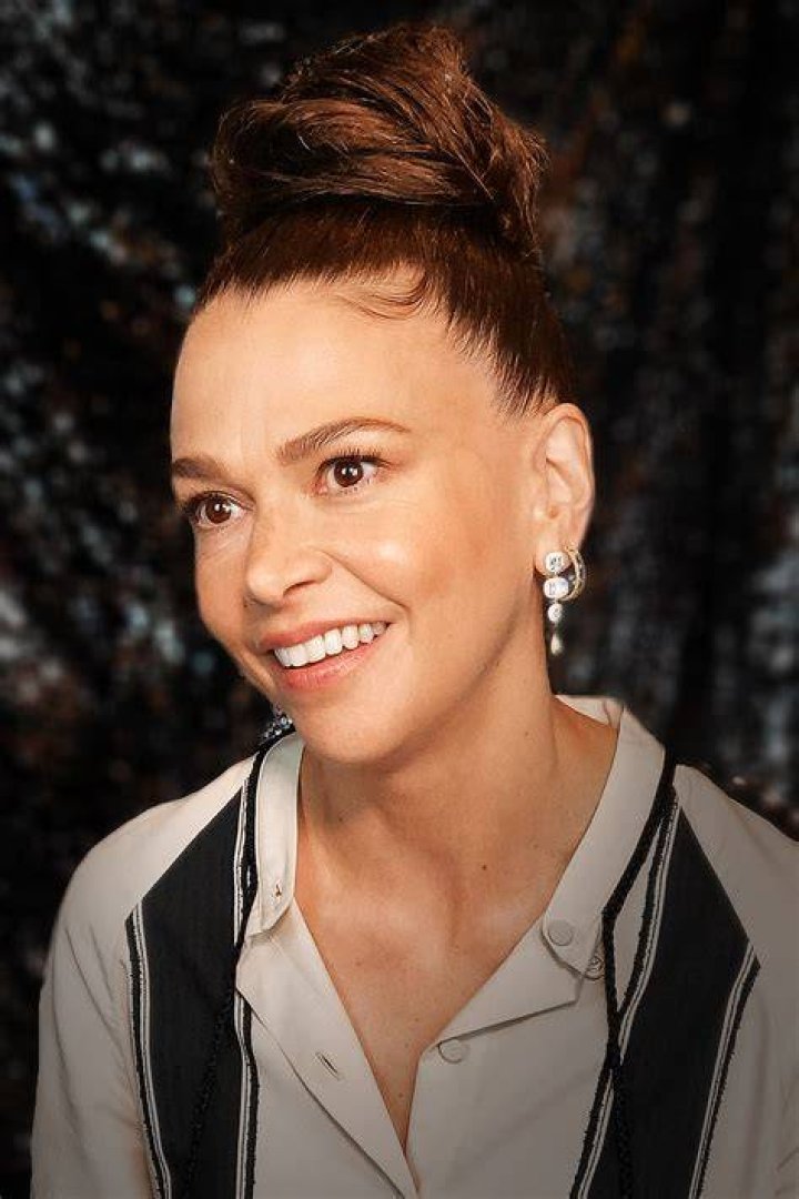 Elle Sutton Net Worth