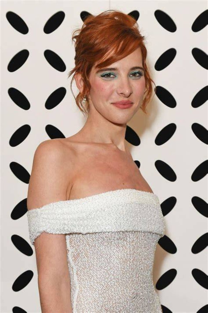 Hari Nef