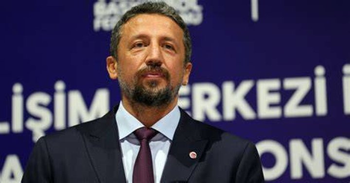 Hidayet T&uuml;rkoğlu