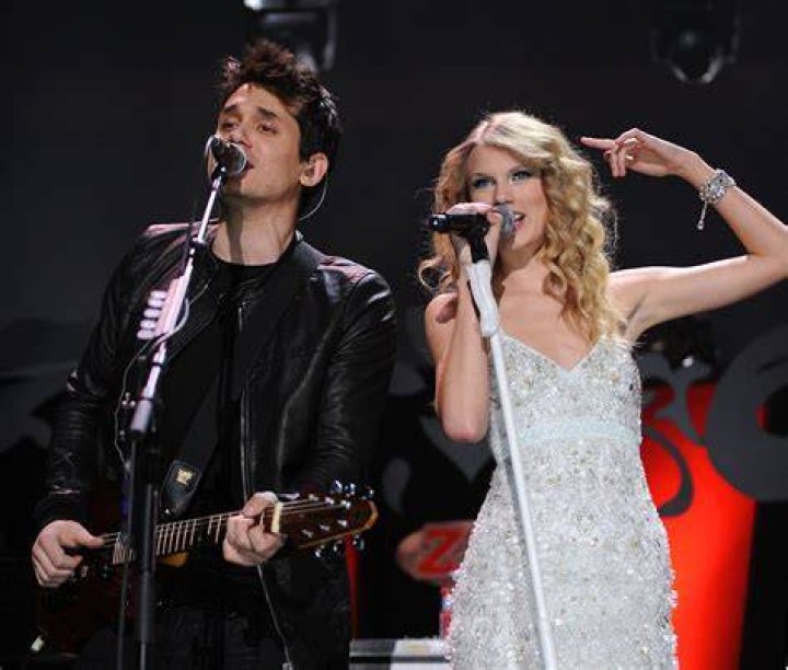 John Mayer and Taylor Swift performing at Z100's Jingle Ball in December 2009. 