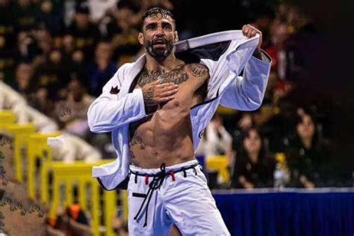 Leandro Lo
