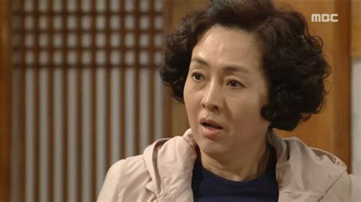 Lee Bo-hee