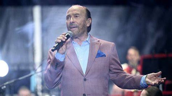 Lee Greenwood