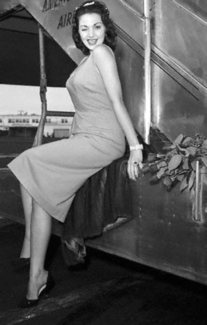 Leonora Amar