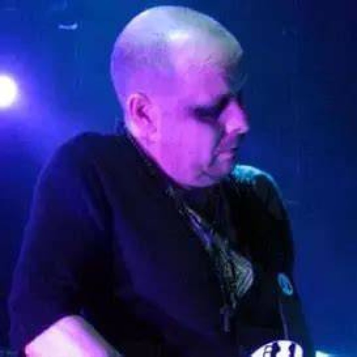 Porl Thompson Net Worth
