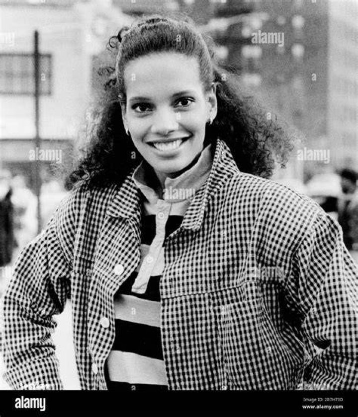 Shari Headley