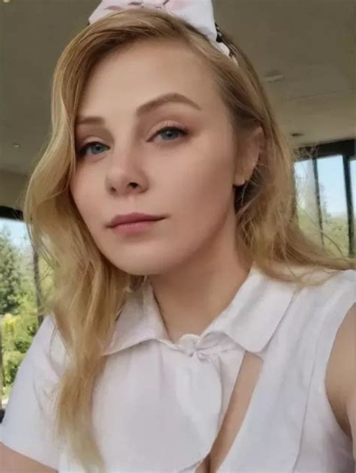 Sydney Ann Poniewaz