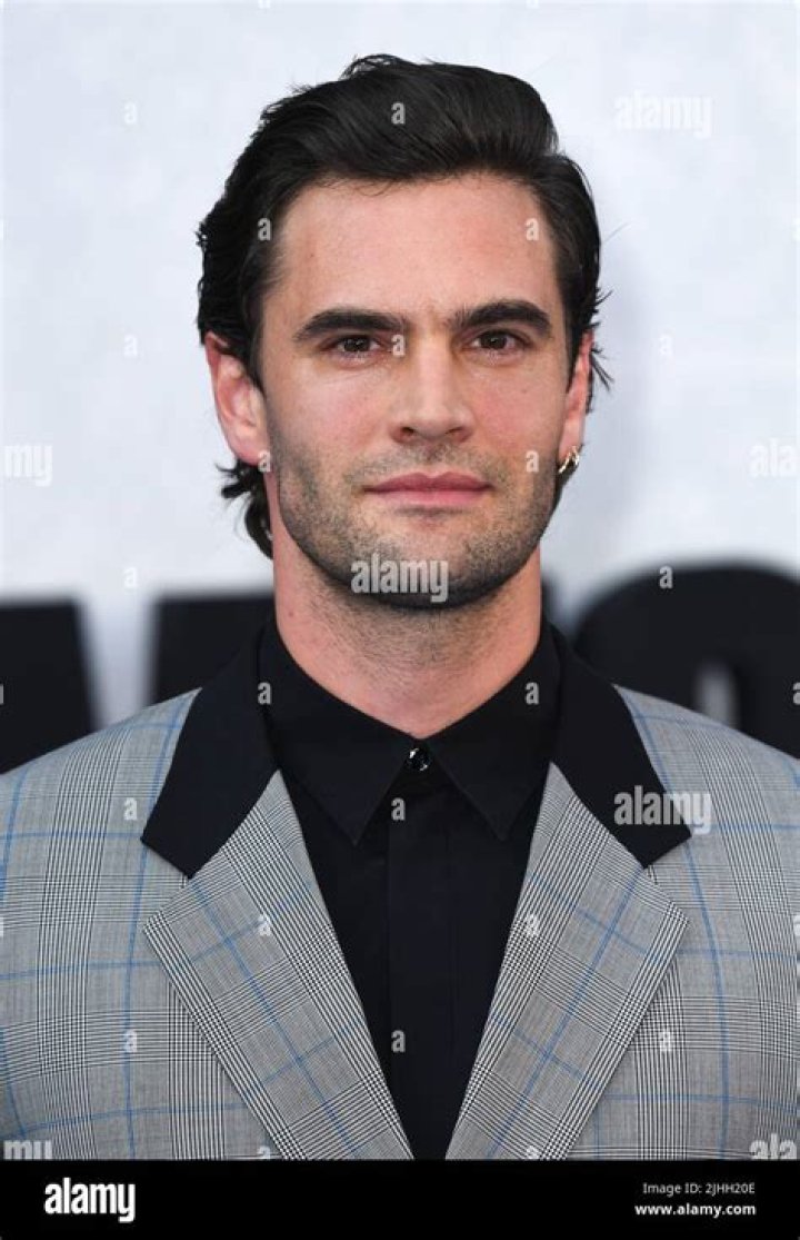 Tom Bateman